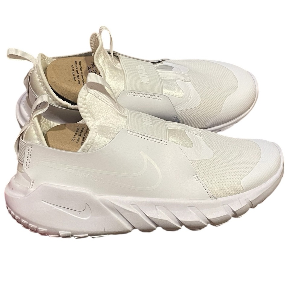 Nike Flex Runner 2‎ (GS,) Size 5.5Y, White/White, Unisex, NIB
